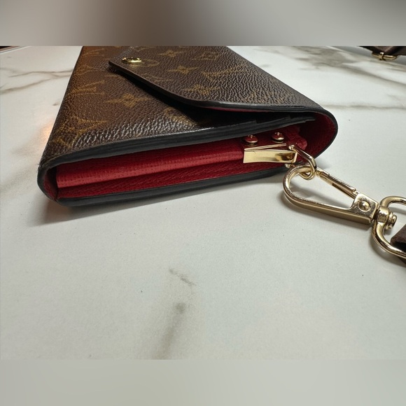 Authentic LOUIS VUITTON Monogram Sarah Wallet to Crossbody Shoulder Bag - Picture 5 of 12